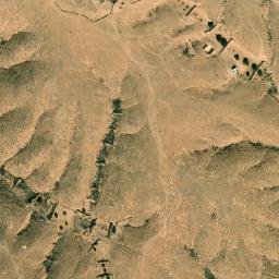 Satellite imagery of Khashm Umm Qurād, LY