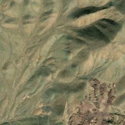 Satellite imagery of Ma‘dan-e Bowksīt Rūbāz-e Şadrābād, IR