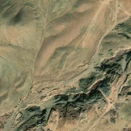 Satellite imagery of Ma‘dan-e Bowksīt Rūbāz-e Şadrābād, IR