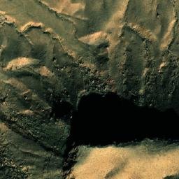 Satellite imagery of Khashm al Mataryūn, LY