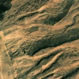 Satellite imagery of Khashm al Manāşirah, LY