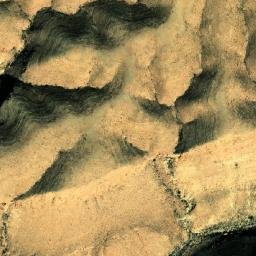 Satellite imagery of Khashm al Mataryūn, LY