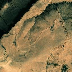 Satellite imagery of Khashm Bū Raghwah, LY
