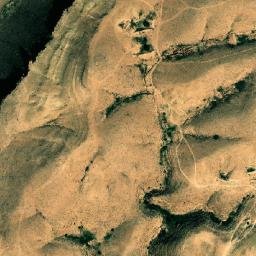 Satellite imagery of Khashm Bū Raghwah, LY