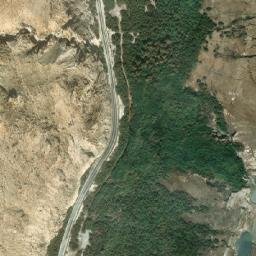 Satellite imagery of Naqb ar Rubā‘ī, IL
