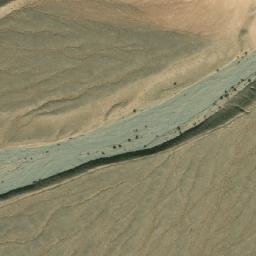 Satellite imagery of Ma‘dan-e Rūbāz-e Gol Sefīd, IR