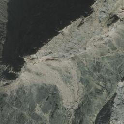 Satellite imagery of Zārêh S̲h̲ār Ghar, AF