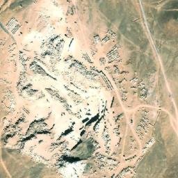 Satellite imagery of Ma‘dan-e Rūbāz-e Gol Sefīd, IR