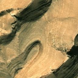 Satellite imagery of Naqb al Ḩalfāyah, EG