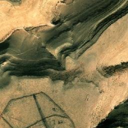 Satellite imagery of Naqb al Ḩalfāyah, EG