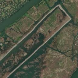 Satellite imagery of Ra’s al Quray‘ah al Baḩrī, EG