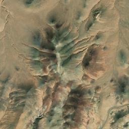 Satellite imagery of Ma‘dan-e Rūbāz-e Gol Sefīd, IR