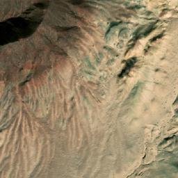 Satellite imagery of Ma‘dan-e Rūbāz-e Gol Sefīd, IR