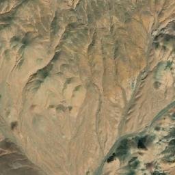 Satellite imagery of Ma‘dan-e Rūbāz-e Gol Sefīd, IR