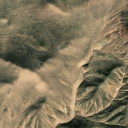 Satellite imagery of Ma‘dan-e Rūbāz-e Gol Sefīd, IR