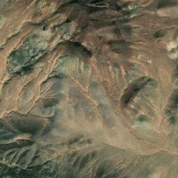 Satellite imagery of Ma‘dan-e Rūbāz-e Gol Sefīd, IR