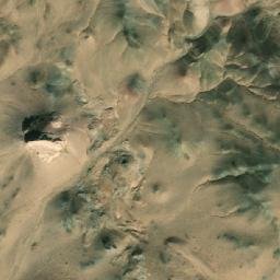 Satellite imagery of Ma‘dan-e Rūbāz-e Gol Sefīd, IR
