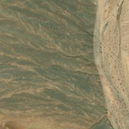 Satellite imagery of Ma‘dan-e Rūbāz-e Gol Sefīd, IR