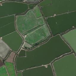 Satellite imagery of Kawm Ţallūz, EG