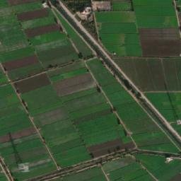 Satellite imagery of Kawm Ḩamad Fīnīs, EG