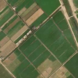 Satellite imagery of Kawm ar Riyāshāt, EG