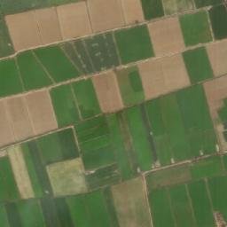 Satellite imagery of Kawm ar Riyāshāt, EG
