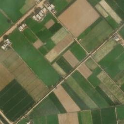 Satellite imagery of Kawm ar Riyāshāt, EG