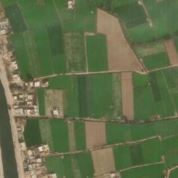 Satellite imagery of Kawm ar Riyāshāt, EG