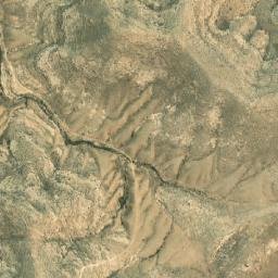 Satellite imagery of Meẕuqe Loẕ, IL