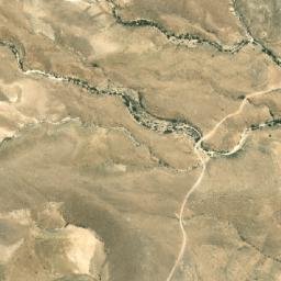 Satellite imagery of Meẕuqe Loẕ, IL