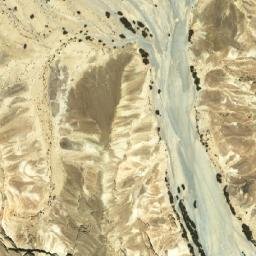 Satellite imagery of Ẕuqé Paran, IL