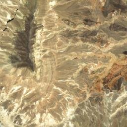 Satellite imagery of Ẕuqé Paran, IL