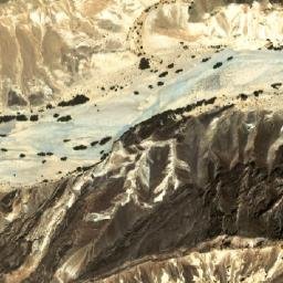 Satellite imagery of Ẕuqé Paran, IL