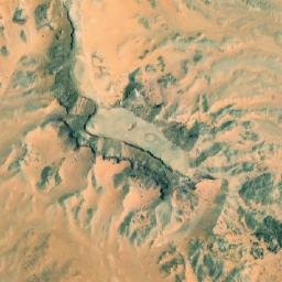 Satellite imagery of Khashm Zallūm, SA
