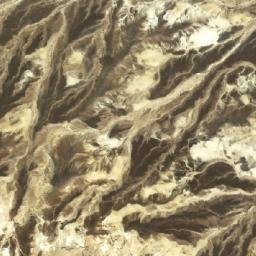 Satellite imagery of Ẕuqé Ovil, IL