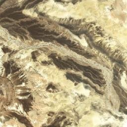 Satellite imagery of Ẕuqé Ovil, IL