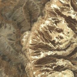 Satellite imagery of Ẕuqé Ovil, IL