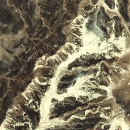 Satellite imagery of Ẕuqé Ẕiẖor, IL