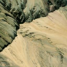 Satellite imagery of Biling La, CN