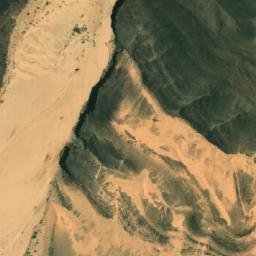 Satellite imagery of Foum el Aribi, DZ