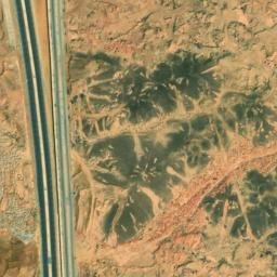 Satellite imagery of Jabal al Yahmūm al Abraq, EG