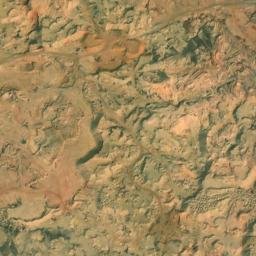 Satellite imagery of Jabal al Yahmūm al Abraq, EG