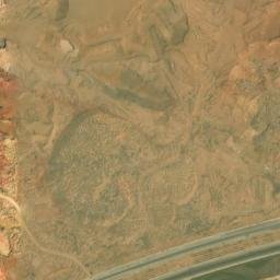 Satellite imagery of Jabal Yahmūm al Aşfar, EG