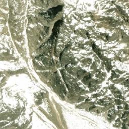 Satellite imagery of Naumul Dhuri̇̄, NP