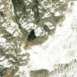 Satellite imagery of Naumul Dhuri̇̄, NP