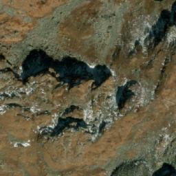 Satellite imagery of Rugyāni̇̄ Lek, NP