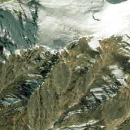 Satellite imagery of Chautāri̇̄khān Ḍā̃ḍā, NP