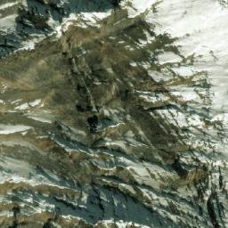 Satellite imagery of Chautāri̇̄khān Ḍā̃ḍā, NP