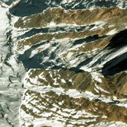 Satellite imagery of Chautāri̇̄khān Ḍā̃ḍā, NP