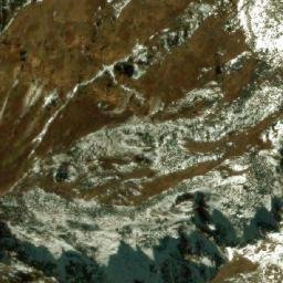 Satellite imagery of Rugyāni̇̄ Lek, NP